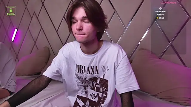 Snapshot of DavidLeatherhofff chatting on 11.04.25 DavidLeatherhofff online show from 11.04.25