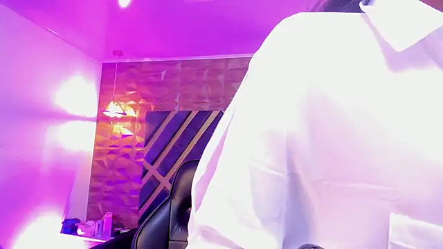 sydney miller  online show from 02.12.26