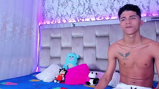 boyswantingplay online show from 11.08.25