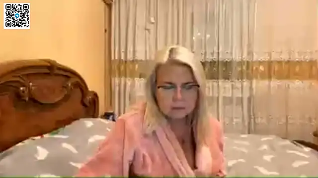 Snapshot of Galatea_2025 chatting on 10.28.25 Galatea 2025 online show from 10.28.25