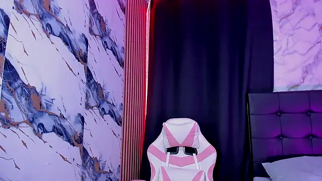 Scarlet DLuce online show from 02.12.26