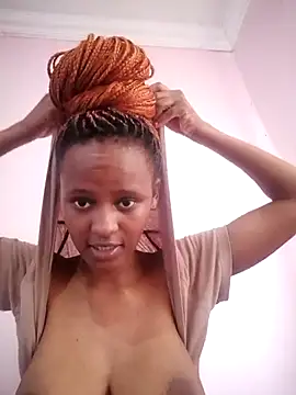 Snapshot of yummy-caramel chatting on 10.29.25 yummy-caramel online show from 10.29.25