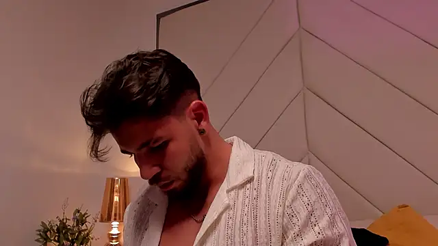 JACKSON STIFLER online show from 02.05.26