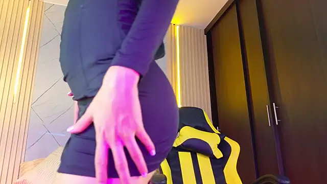 Sara swift9 online show from 10.24.25