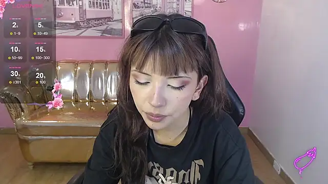 Snapshot of alexandra_gomez_t chatting on 11.04.25 alexandra gomez t online show from 11.04.25