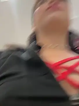 LisaMartinez34 online show from 11.19.25