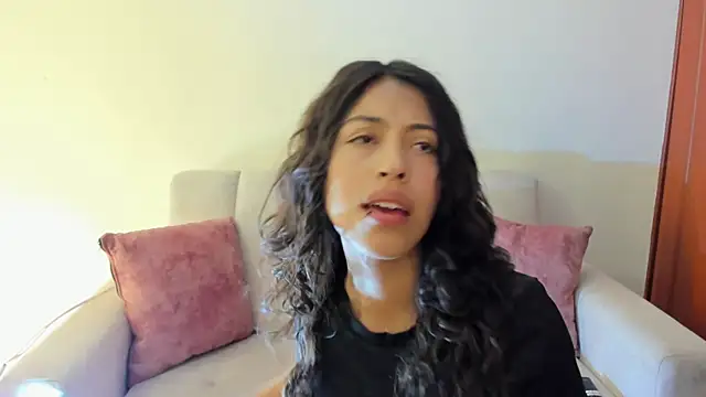 emily jonessxx online show from 10.28.25