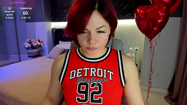 Snapshot of Wow_Maya chatting on 02.17.26 Wow Maya online show from 02.17.26