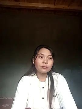 Snapshot of giahan-00 chatting on 11.24.25 giahan-00 online show from 11.24.25