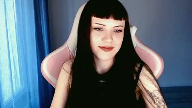 Snapshot of astra_rift chatting on 04.29.26 astra rift online show from 04.29.26