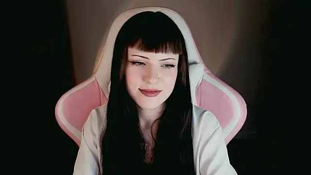 Snapshot of astra_rift chatting on 05.25.26 astra rift online show from 05.25.26