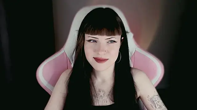 Snapshot of astra_rift chatting on 06.17.26 astra rift online show from 06.17.26