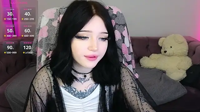 Emma Kirks online show from 12.15.25