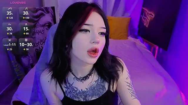 Emma Kirks online show from 05.16.26