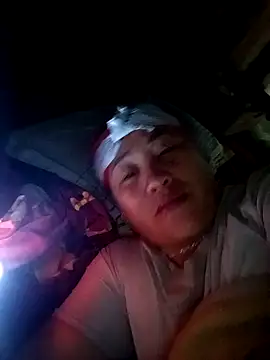 Snapshot of chich-bong chatting on 11.22.25 chich-bong online show from 11.22.25