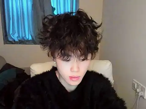 L1kuto online show from 11.17.25