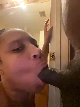 CreammieDelite online show from 11.26.25