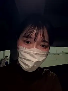 karenchaaan online show from 10.28.25