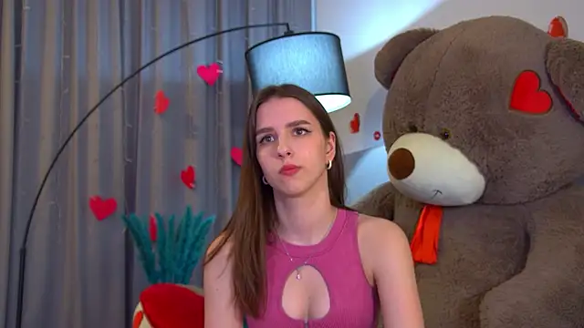 Snapshot of AliceAtkins chatting on 03.01.26 AliceAtkins online show from 03.01.26