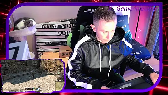 Snapshot of Gamerinleather chatting on 11.03.25 Gamerinleather online show from 11.03.25