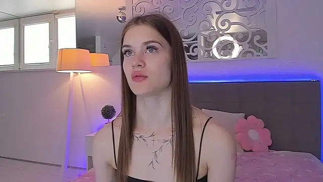 LuisaClover online show from 05.15.26