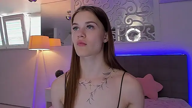 LuisaClover online show from 05.21.26
