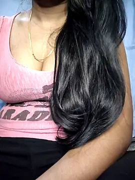 Ezabelljohn online show from 04.21.26