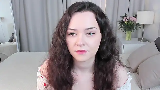 Snapshot of Camilla_Rowen chatting on 12.04.25 Camilla Rowen online show from 12.04.25