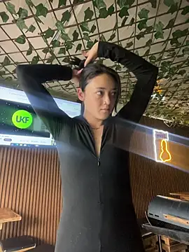 Snapshot of Lia__white chatting on 11.23.25 Lia white online show from 11.23.25