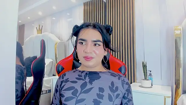 Snapshot of SweetKata_ chatting on 11.06.25 SweetKata online show from 11.06.25