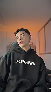 Sebastian Reed online show from 03.03.26