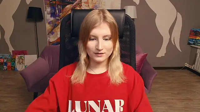 LisaRais online show from 11.22.25