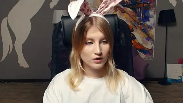 LisaRais online show from 11.27.25