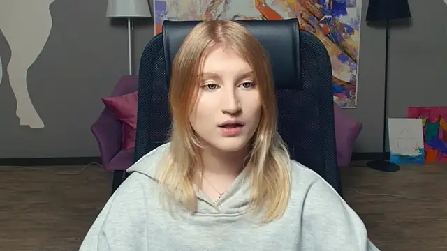 LisaRais online show from 11.29.25