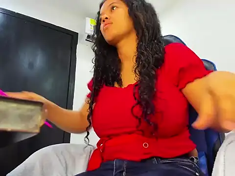 agata18  online show from 04.18.26