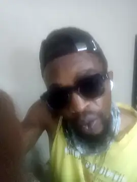 Snapshot of Blck420 chatting on 11.11.25 Blck420 online show from 11.11.25