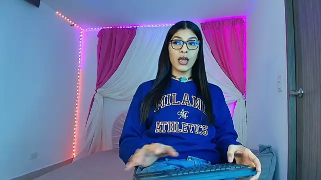 Arimoonn online show from 04.07.26