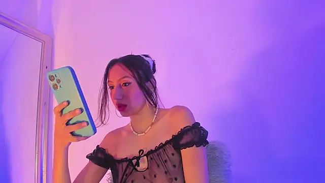 Snapshot of lily_ross1 chatting on 11.05.25 lily ross1 online show from 11.05.25