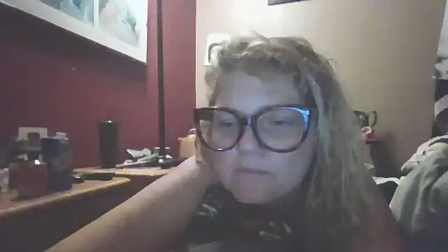 Snapshot of Justcurio777 chatting on 05.16.26 Justcurio777 online show from 05.16.26