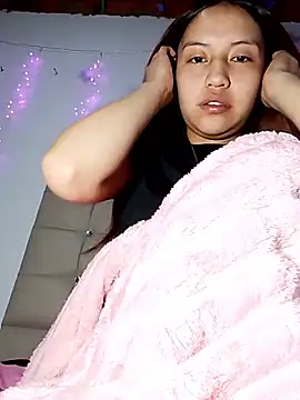 Snapshot of anny_sweet17 chatting on 11.05.25 anny sweet17 online show from 11.05.25