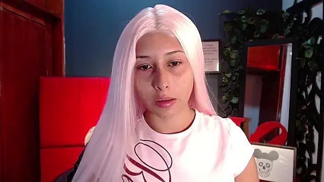 Snapshot of melissa__dolce chatting on 06.23.26 melissa dolce online show from 06.23.26