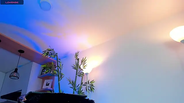 Snapshot of JessicaPratt chatting on 03.04.25 JessicaPratt online show from 03.04.25