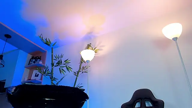 Snapshot of JessicaPratt chatting on 03.17.25 JessicaPratt online show from 03.17.25