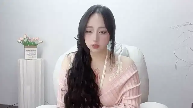 Snapshot of Love-hanzaizai718 chatting on 10.24.25 Love-hanzaizai718 online show from 10.24.25