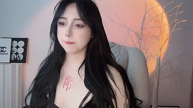 Snapshot of Love-hanzaizai718 chatting on 11.13.25 Love-hanzaizai718 online show from 11.13.25