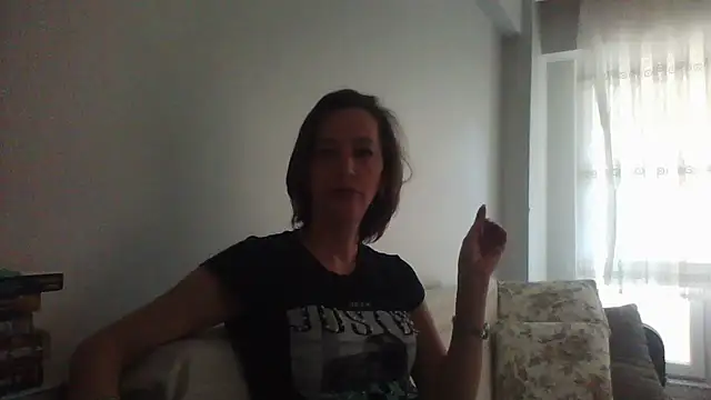 ArianaStarr online show from 10.29.25