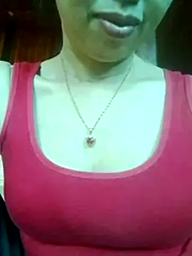 Snapshot of TRIEUTRIEU20 chatting on 04.13.26 TRIEUTRIEU20 online show from 04.13.26