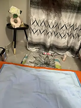 Nicole bash online show from 04.16.26