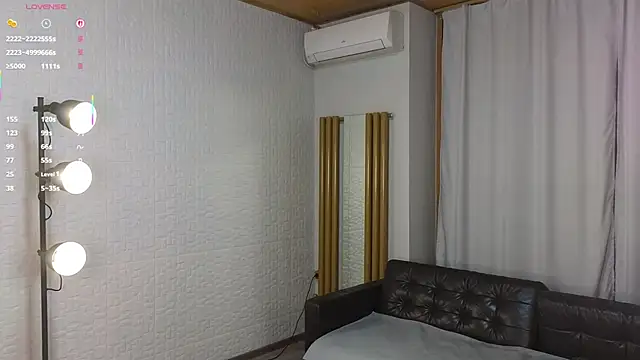 LeliaPeeler online show from 11.21.25