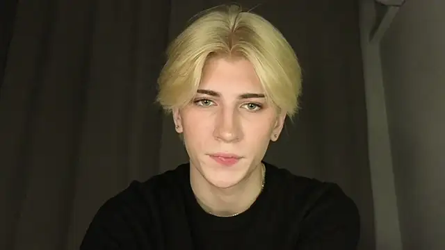 Oliver star boy  online show from 05.11.26